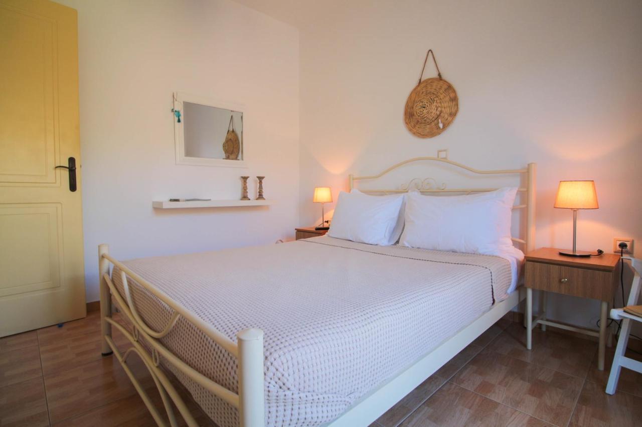 Iliopetra Residence Agios Romanos Extérieur photo