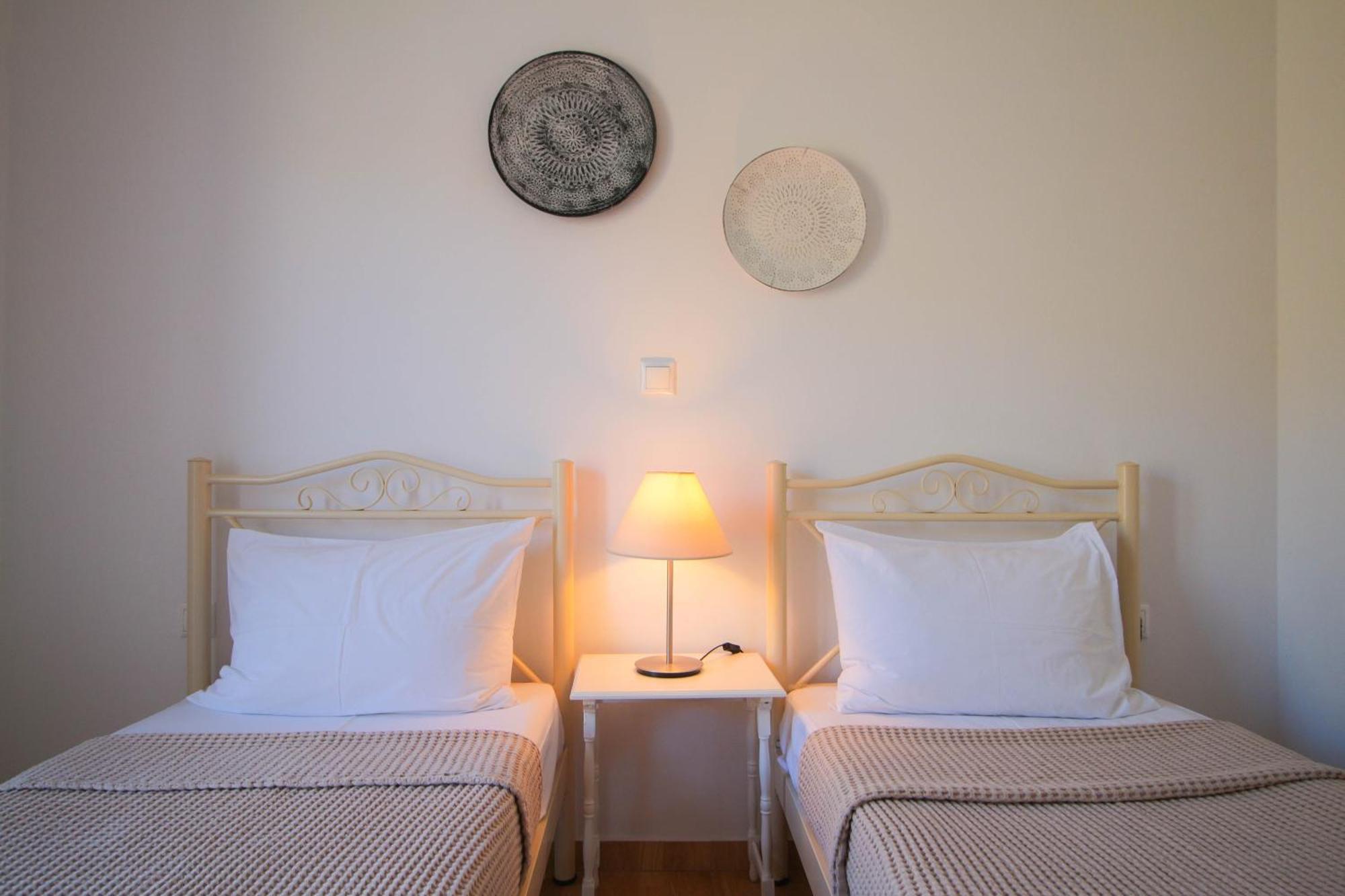 Iliopetra Residence Agios Romanos Extérieur photo