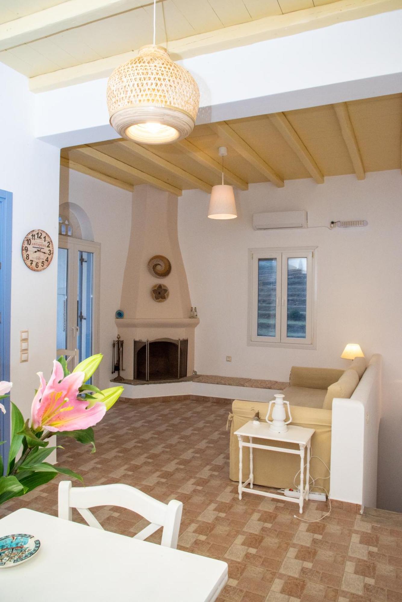 Iliopetra Residence Agios Romanos Extérieur photo