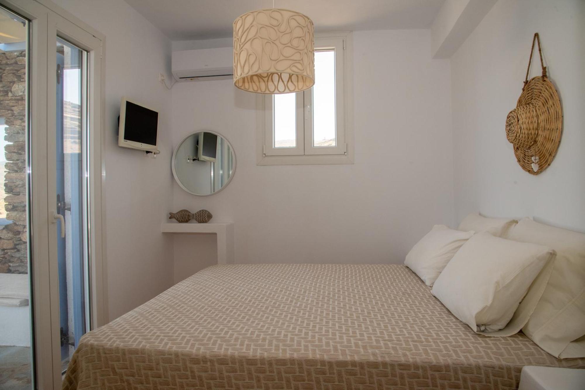 Iliopetra Residence Agios Romanos Extérieur photo